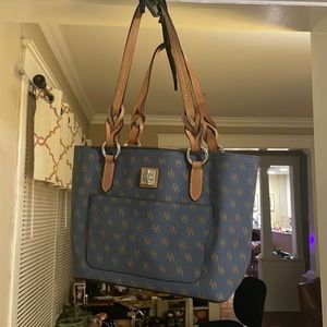 Dooney& Bourke bag